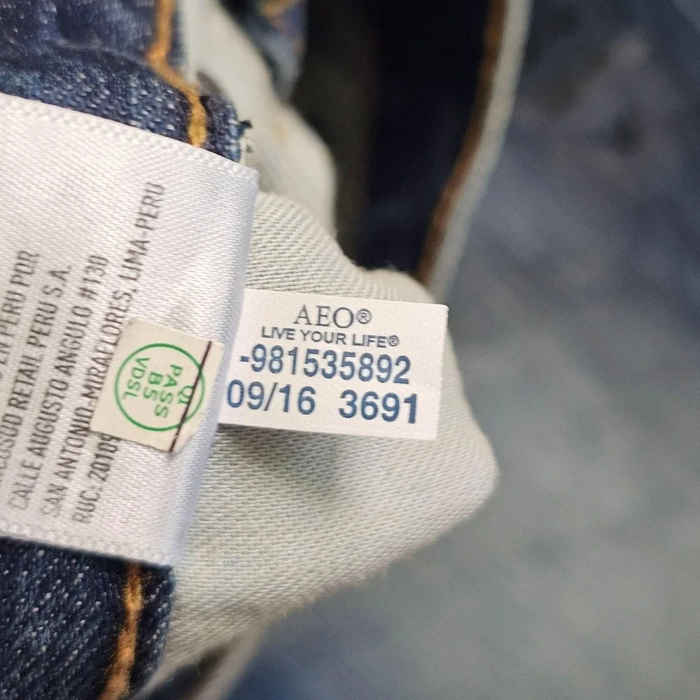 American Eagle Original Straight Jeans Mens 30x30 Blue Medium Vintage Wash Denim